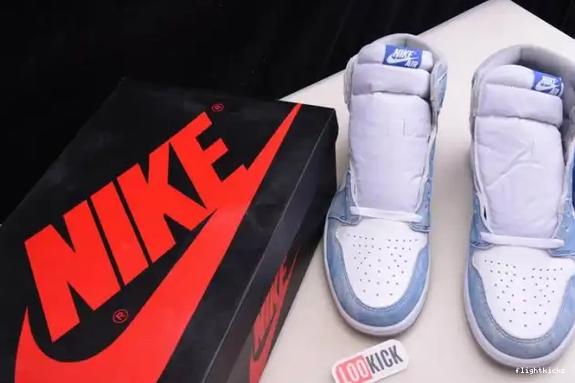 Hyper Jordan 1 Royal Retro High 555088-402 OG 0503